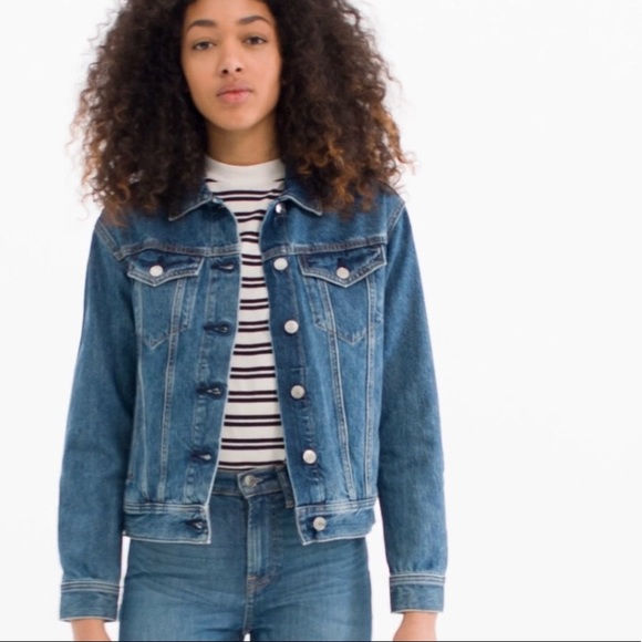 everlane shrunken denim jacket